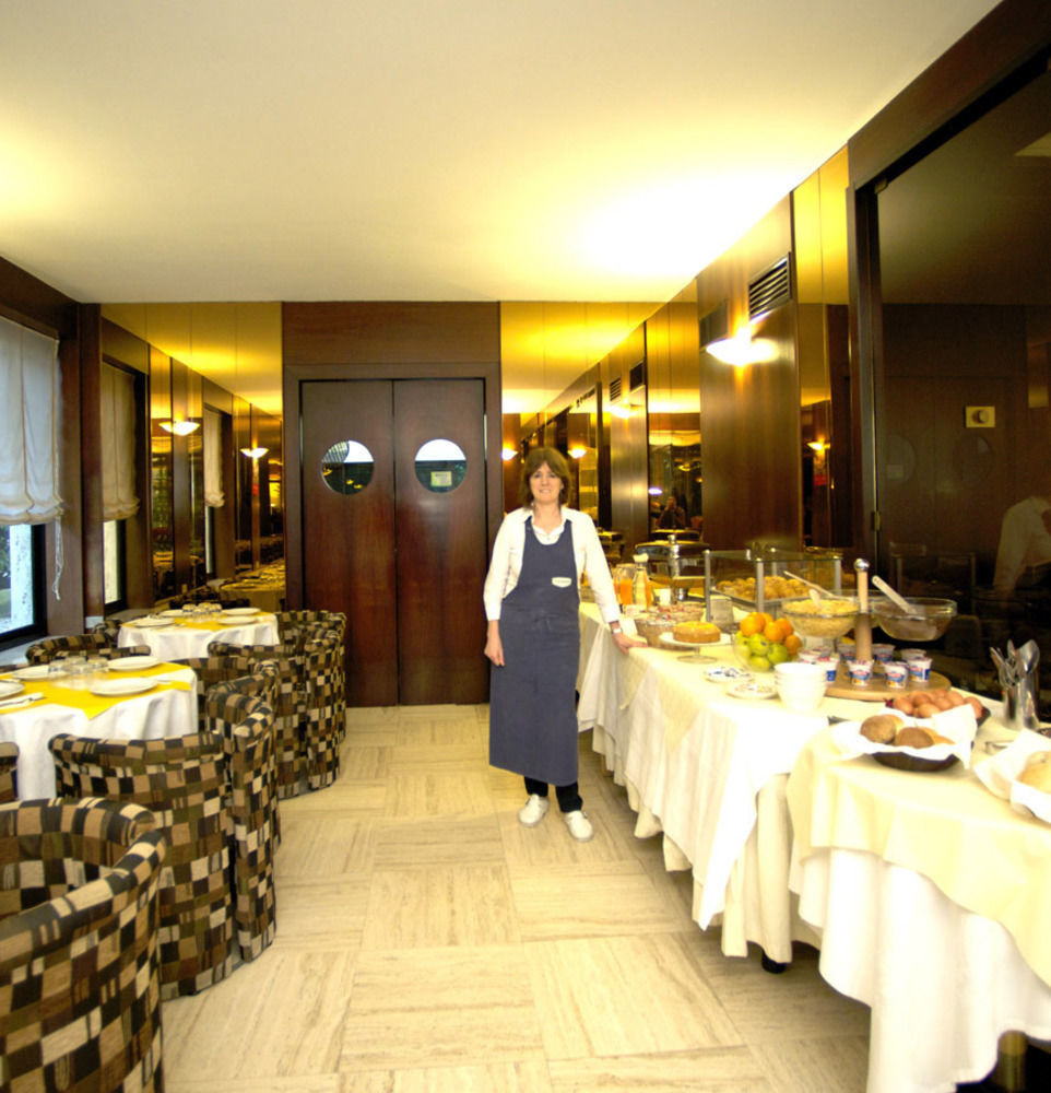 Club Hotel 3*