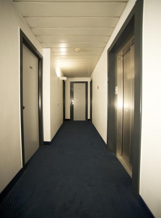 Club Hotel
