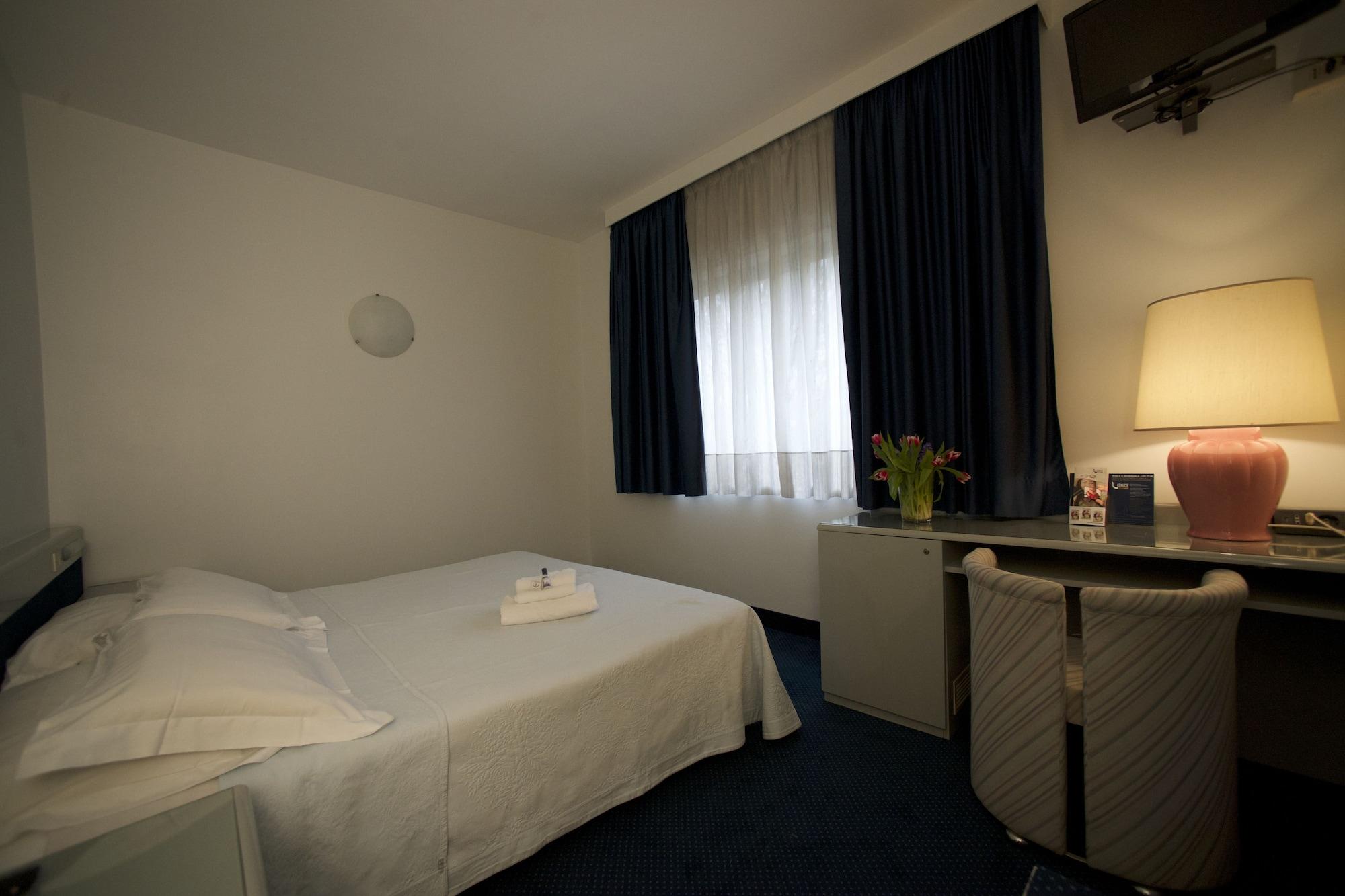 Club Hotel 3*